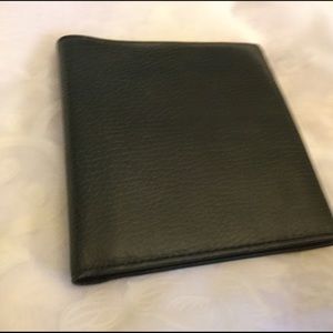 Bosca Full Grainhide Bi-fold Men’s Wallet